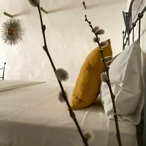 Is Scabas Guestrooms Pensión Solarussa